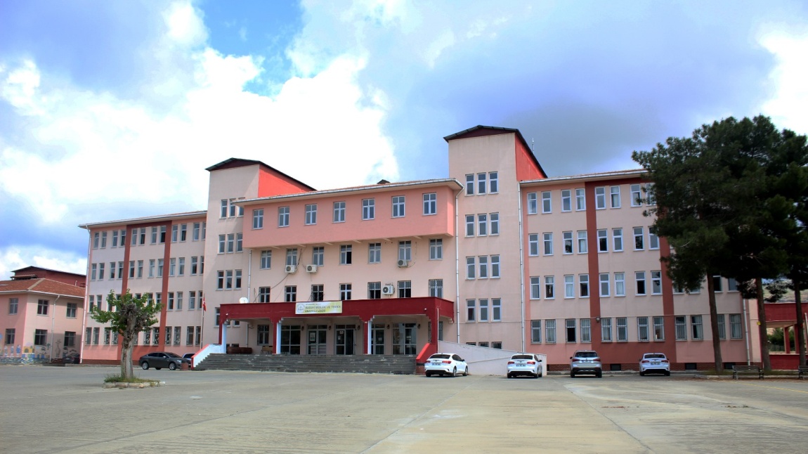 Hasuni Kız Mesleki ve Teknik Anadolu Lisesi Fotoğrafı